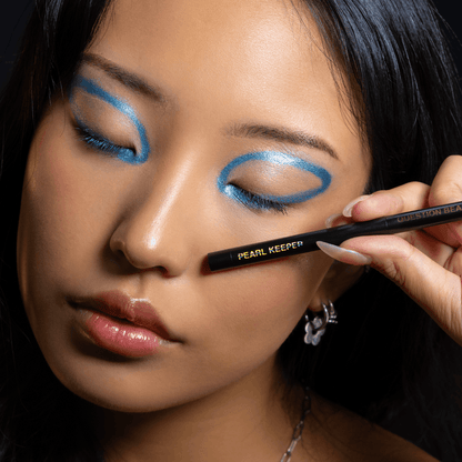PREORDER Multichrome Eyeliner Pencil - Pearl Keeper